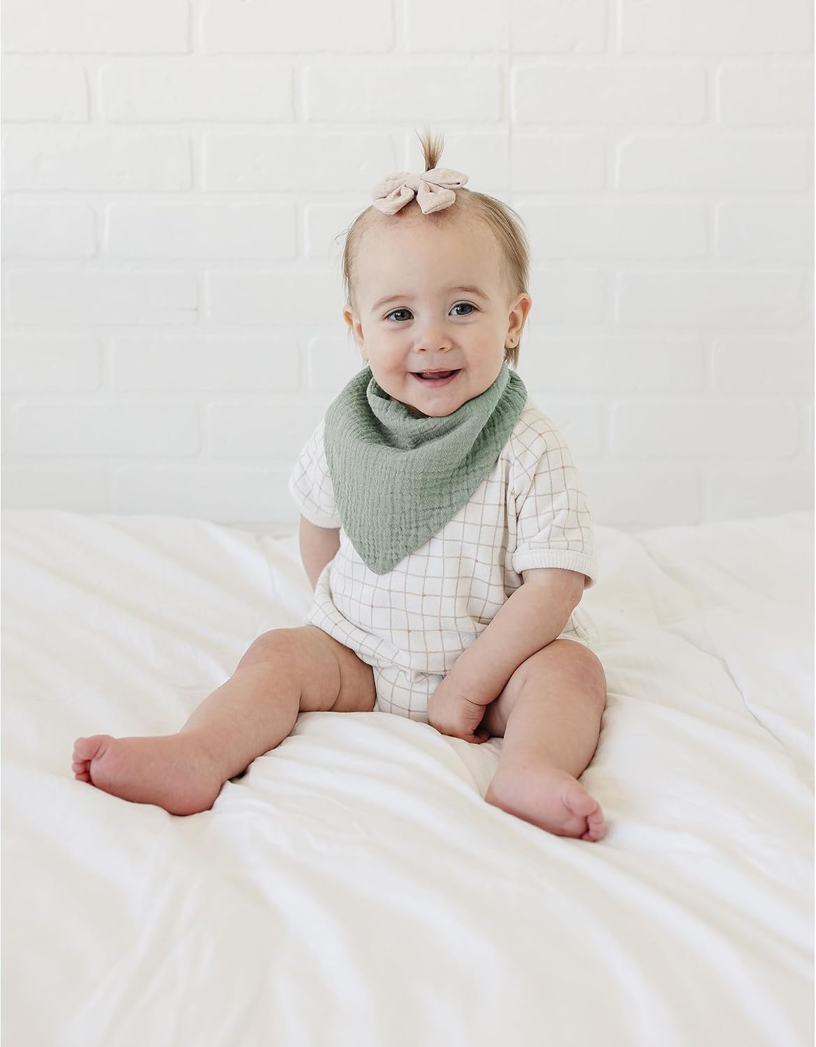 DROOL AND SPITUP BIBS (COTTON)