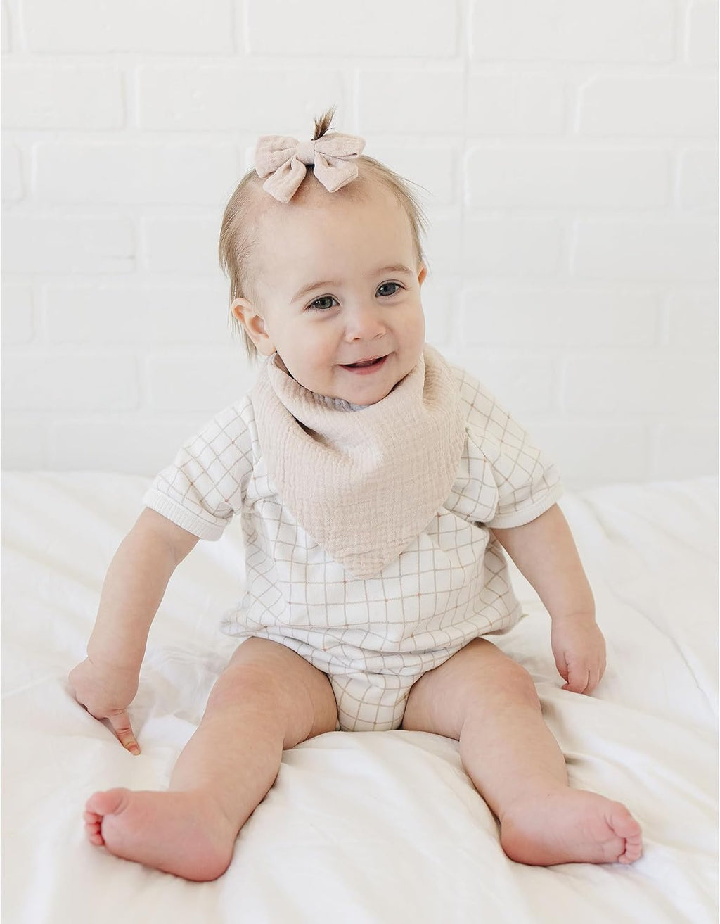 DROOL AND SPITUP BIBS (COTTON)